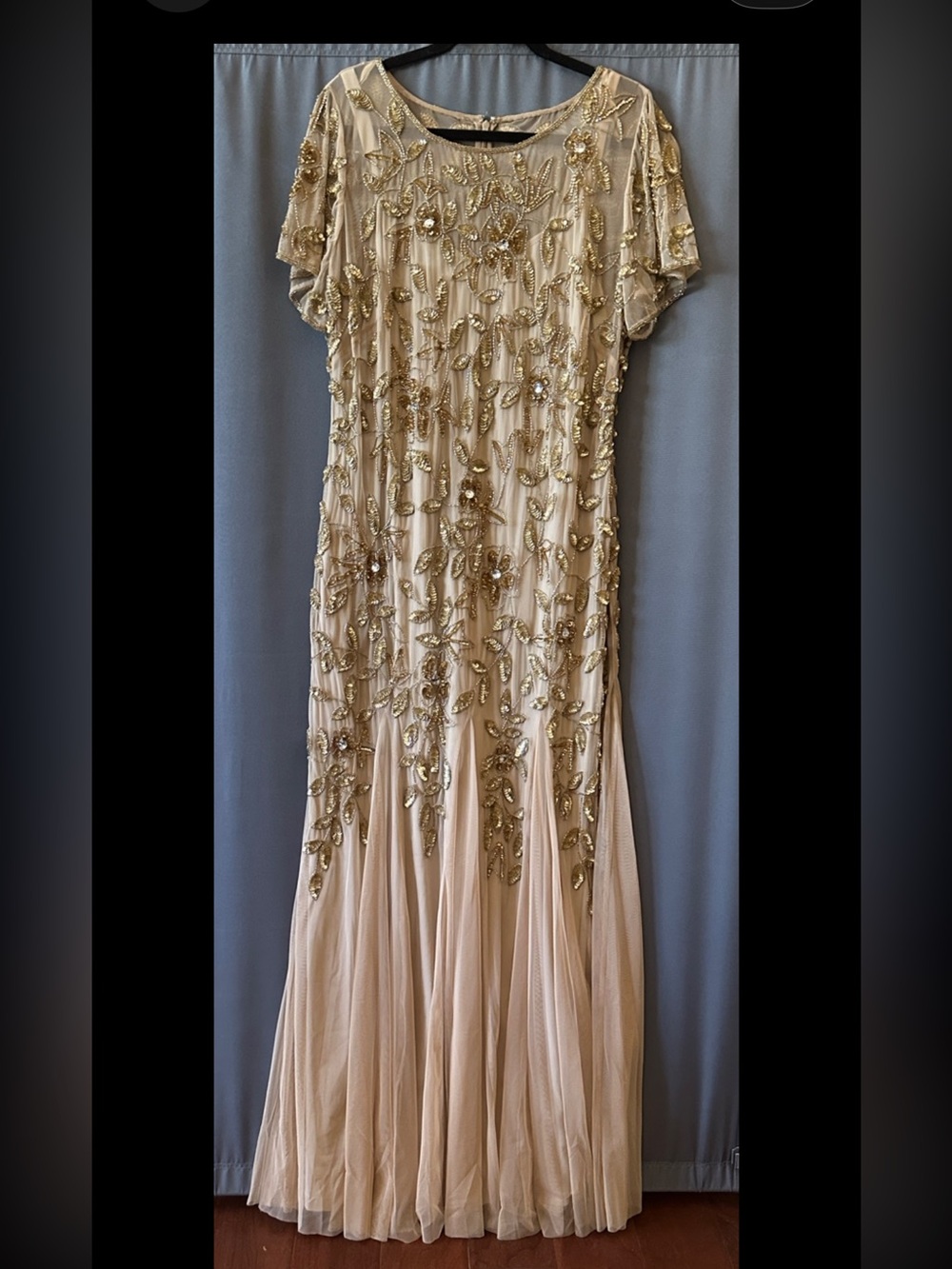 Adrianna Papell Beaded Gown,New,NoMissing Beads,ChampagneGold.actualColor#1-3 - Picture 5 of 10